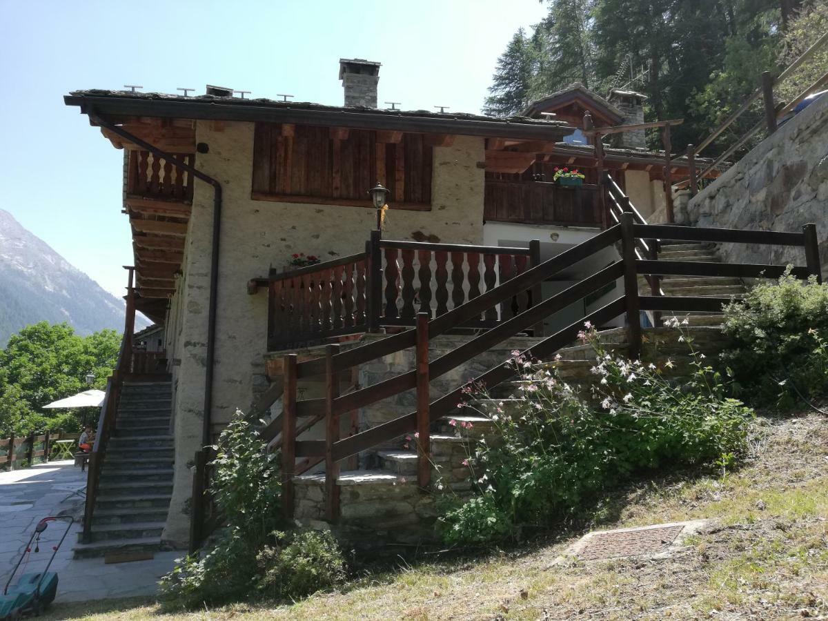 Vers Le Bois Hotel Валсаваренке Екстериор снимка